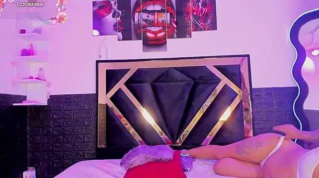 Zoe_Roxane live cam on StripChat