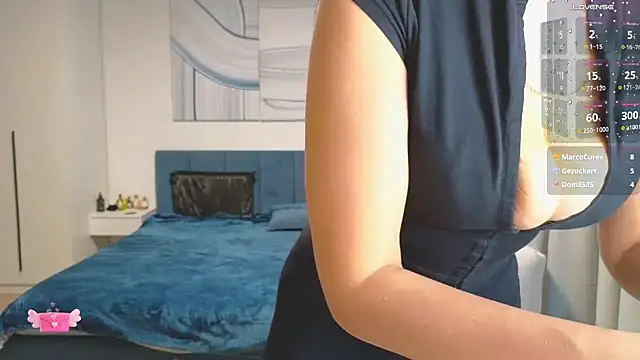 Brightsstar live cam on StripChat