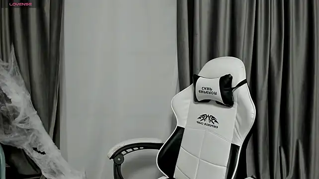 CanabebeBev live cam on StripChat