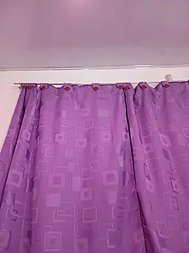 NahomyEvans live cam on StripChat