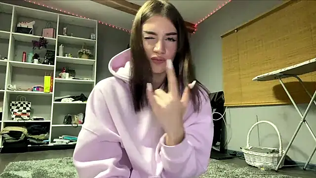 simmisweet live cam on StripChat