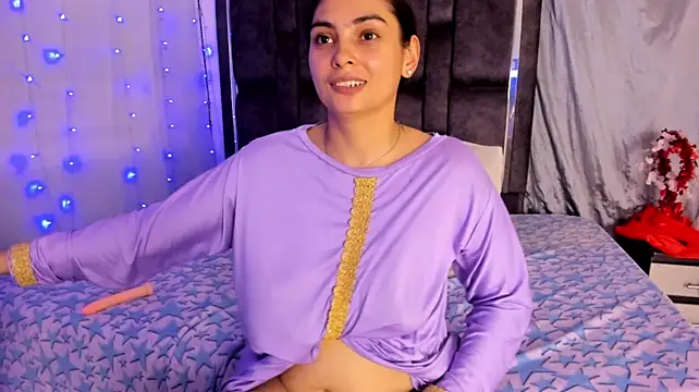 alana-nova (F young) - SPANK ASS X 5 🥵