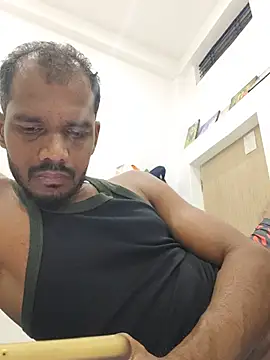 daddyishere-19 on Stripchat
