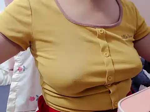 Lisa_21x live cam on StripChat