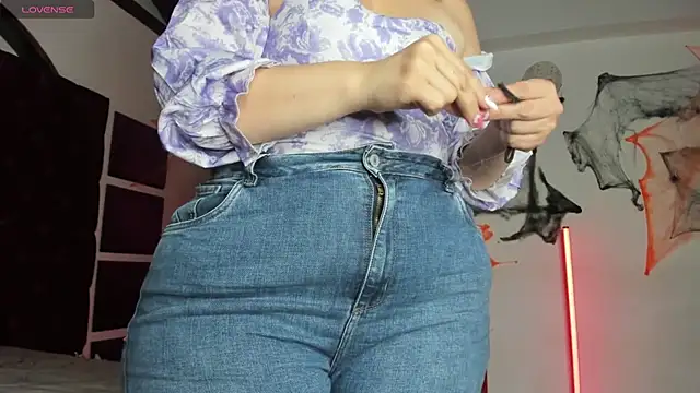 RossMildrey live cam on StripChat