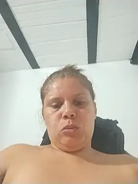 Zafiro_MD live cam on StripChat