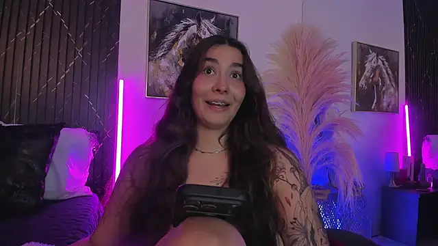 Bonnie_Rider live cam on StripChat