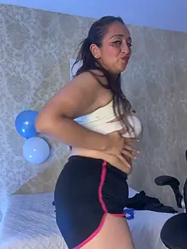RoseTemptation_69 live cam on StripChat