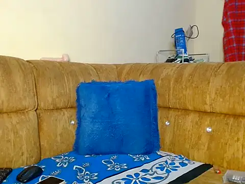 jannyjaylo23 live cam on StripChat