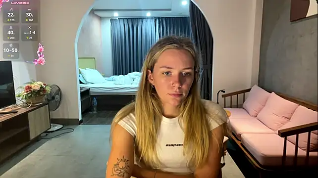 One_On_Mllion live cam on StripChat