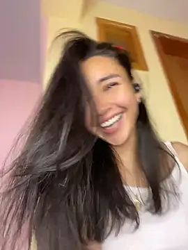 IvyLove7 live cam on StripChat