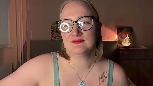 Pure_Seductionnn live cam on StripChat