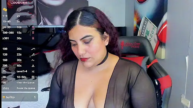 Sariita_Naugthy live cam on StripChat