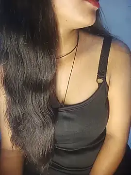 Naughty_riyu live cam on StripChat