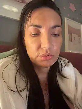 KiraRebyt live cam preview