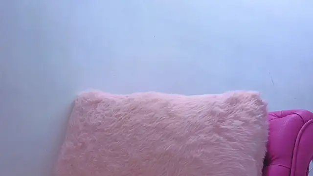 Kaely_Messy live cam on StripChat