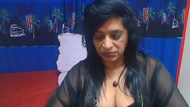 INDIANFUSION live cam on StripChat