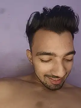 ItsPlayboy031 live cam on StripChat