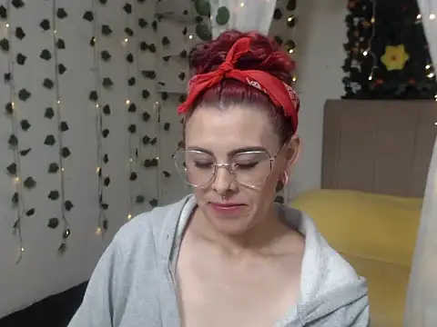 anahi_333 live cam on StripChat