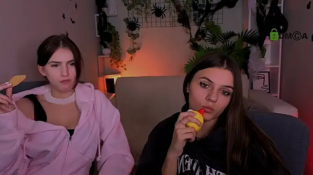 lisa_dark_