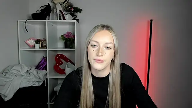 EvelynBlond