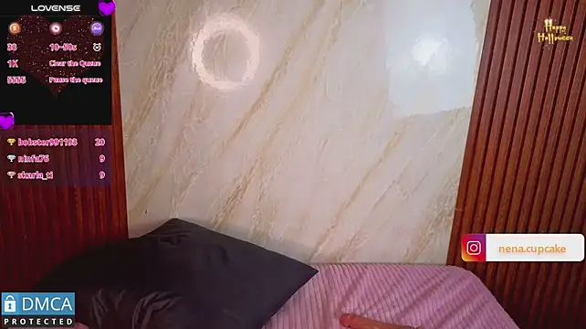 nena_cupcake_ live cam on StripChat