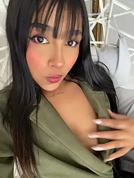 Mariangel_11 live cam on StripChat