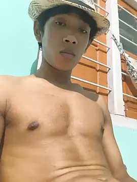 ImpressiveNolan live cam on StripChat