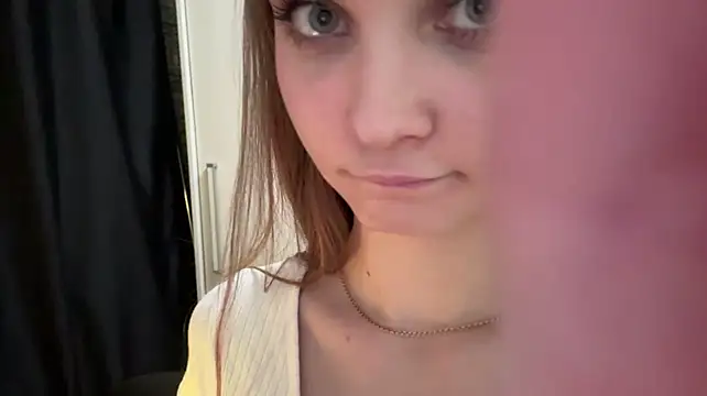 babysmall_girl's live room