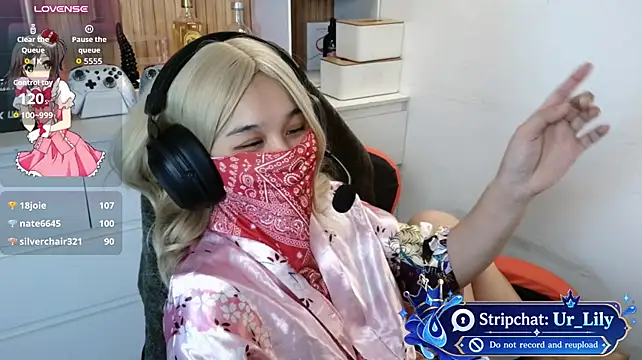 Ur_Lily live cam
