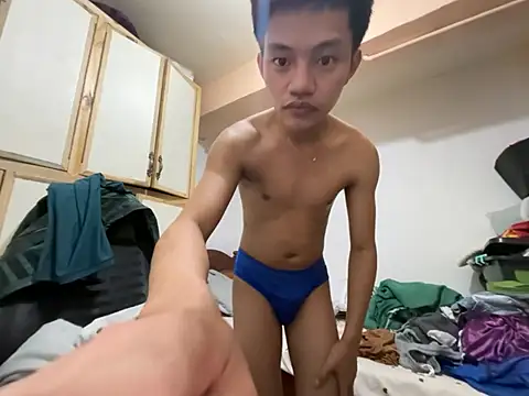 wildpinoy27 live cam on StripChat