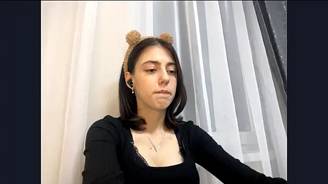 JessicaRomjue live cam on StripChat