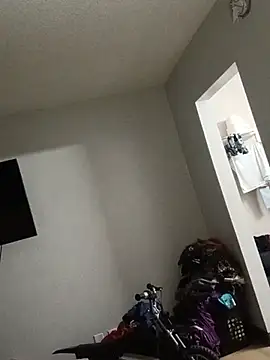 nakedgarbageperson live cam