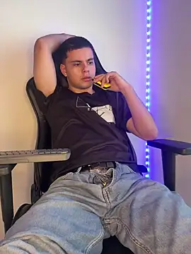 Liam_Mateo on Stripchat
