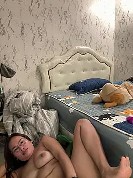 ponthip (F young) - Show my tits เปิดนม 5นาที
