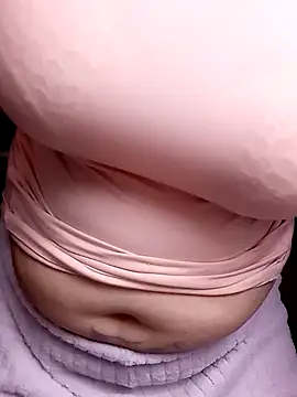 irinamaux live cam on StripChat