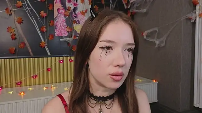 tinyanie live cam on StripChat
