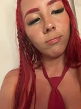 kisscherry8 live cam on StripChat
