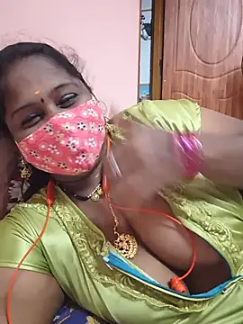 yalini1431 live cam on StripChat