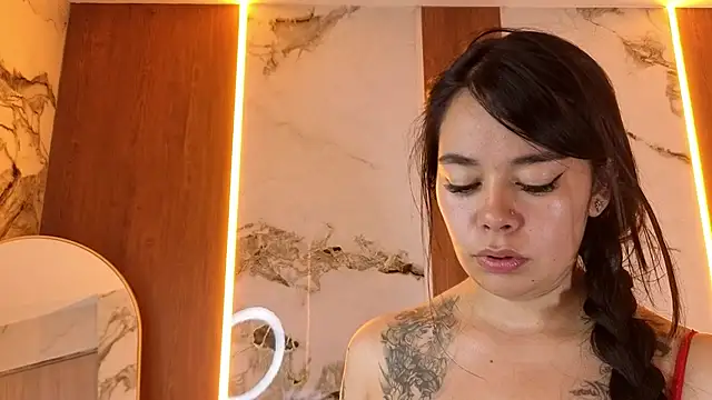 Susie_garden_v live cam on StripChat