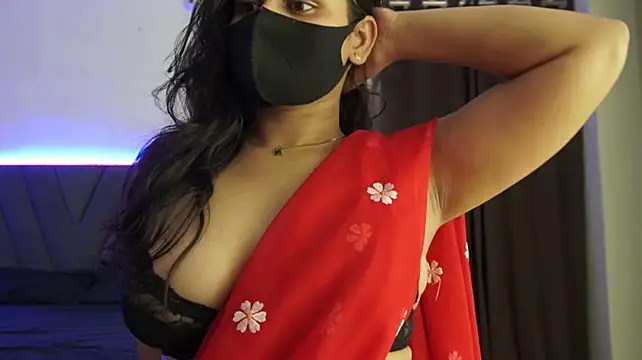 Onlyishuu live cam on StripChat