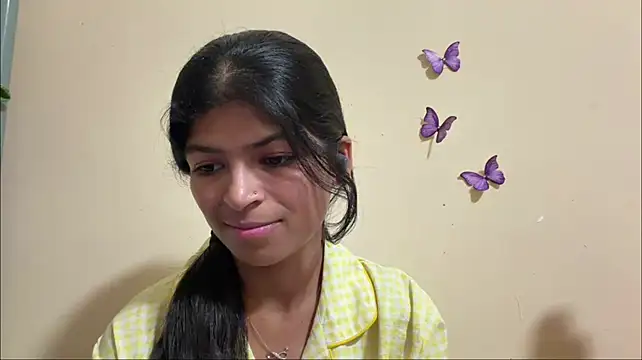 NgaMuszar live cam on StripChat