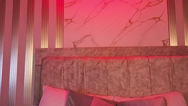 zoe_moon__