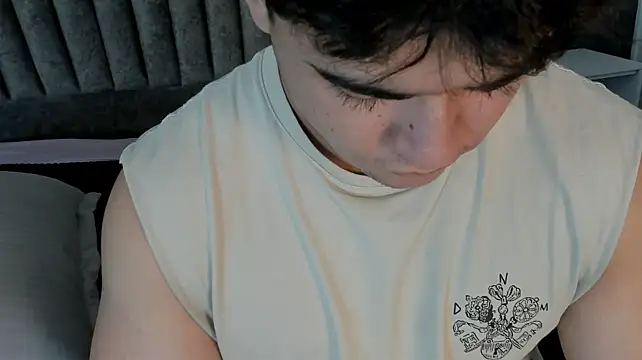 Charlie___Musk live cam on StripChat