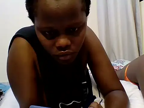 Sexxy_ever live cam on StripChat