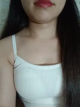 Cherry-squirtt live cam on StripChat