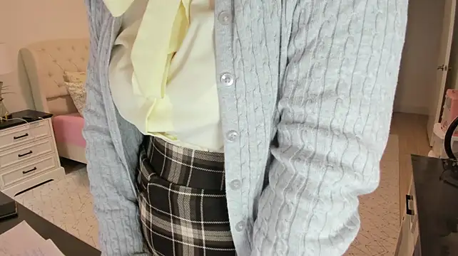 vika73 (F mature) - type - ​menu ​and ​private ​active