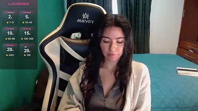 alice_middlee