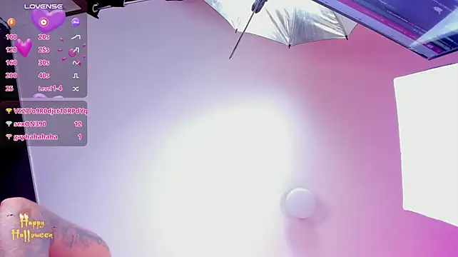MiaSichell live cam on StripChat