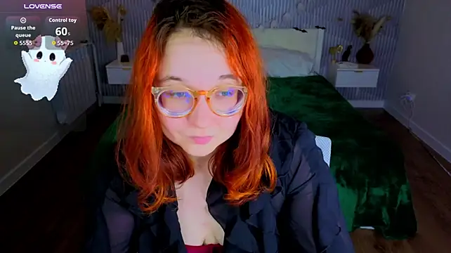 Aleks-casterrr live cam on StripChat